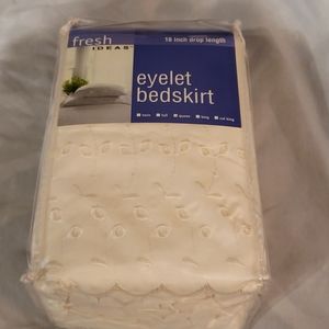 Fresh Ideas eyelet bedskirt